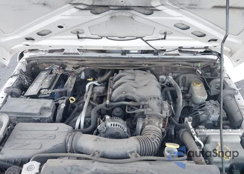 2013 Jeep Wrangler Unlimited Freedom Edition из США, поврежденный, VIN 1C4HJWDG2DL569561